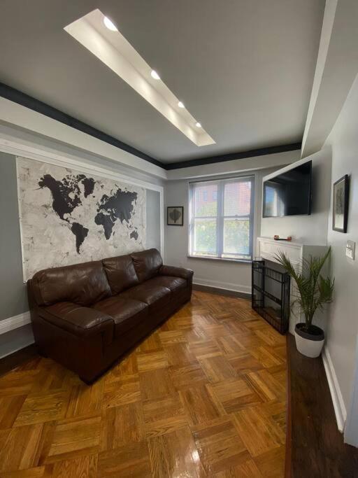 Apartment Your *