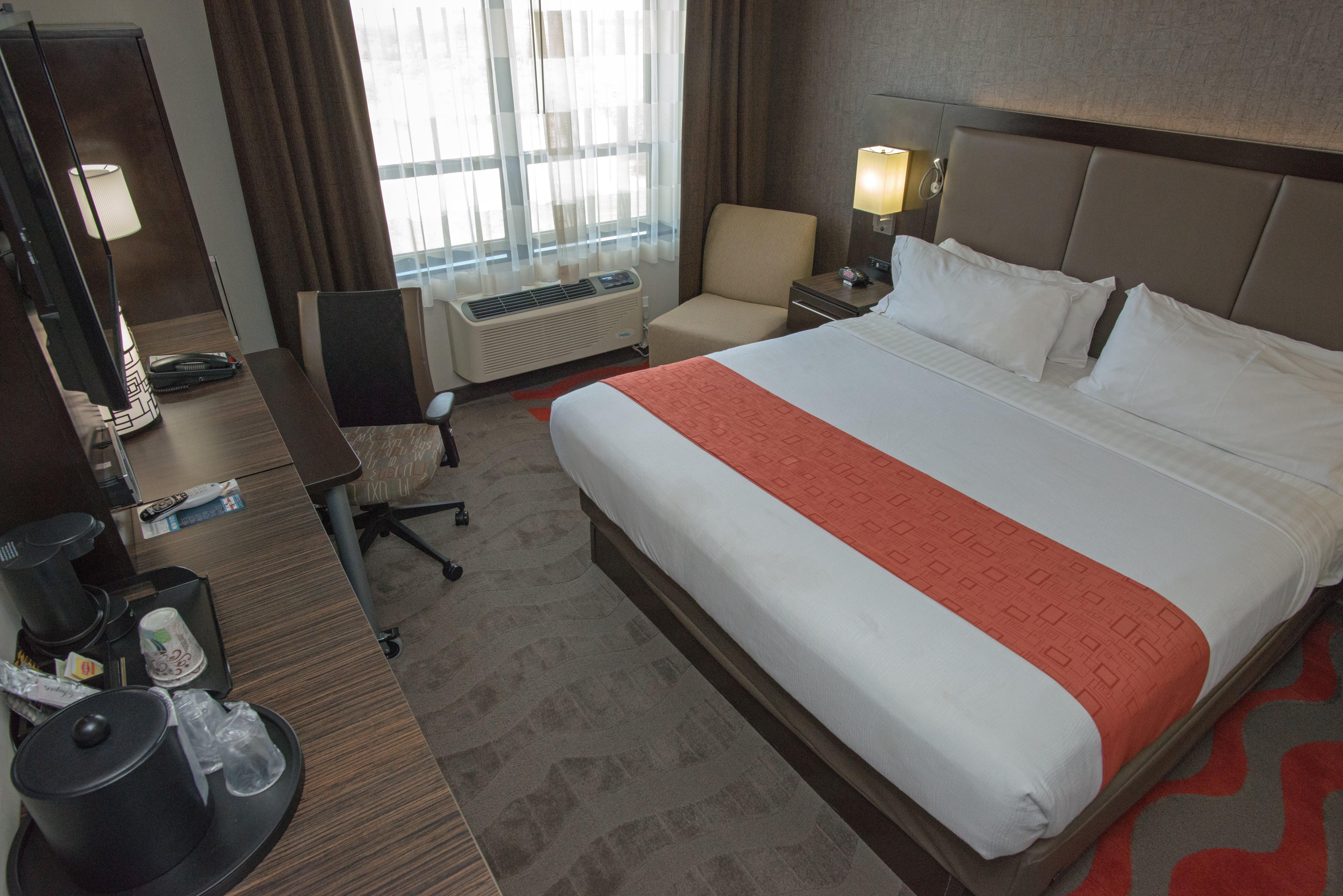 New York-jfk Airport Area, An Ihg 3* New York