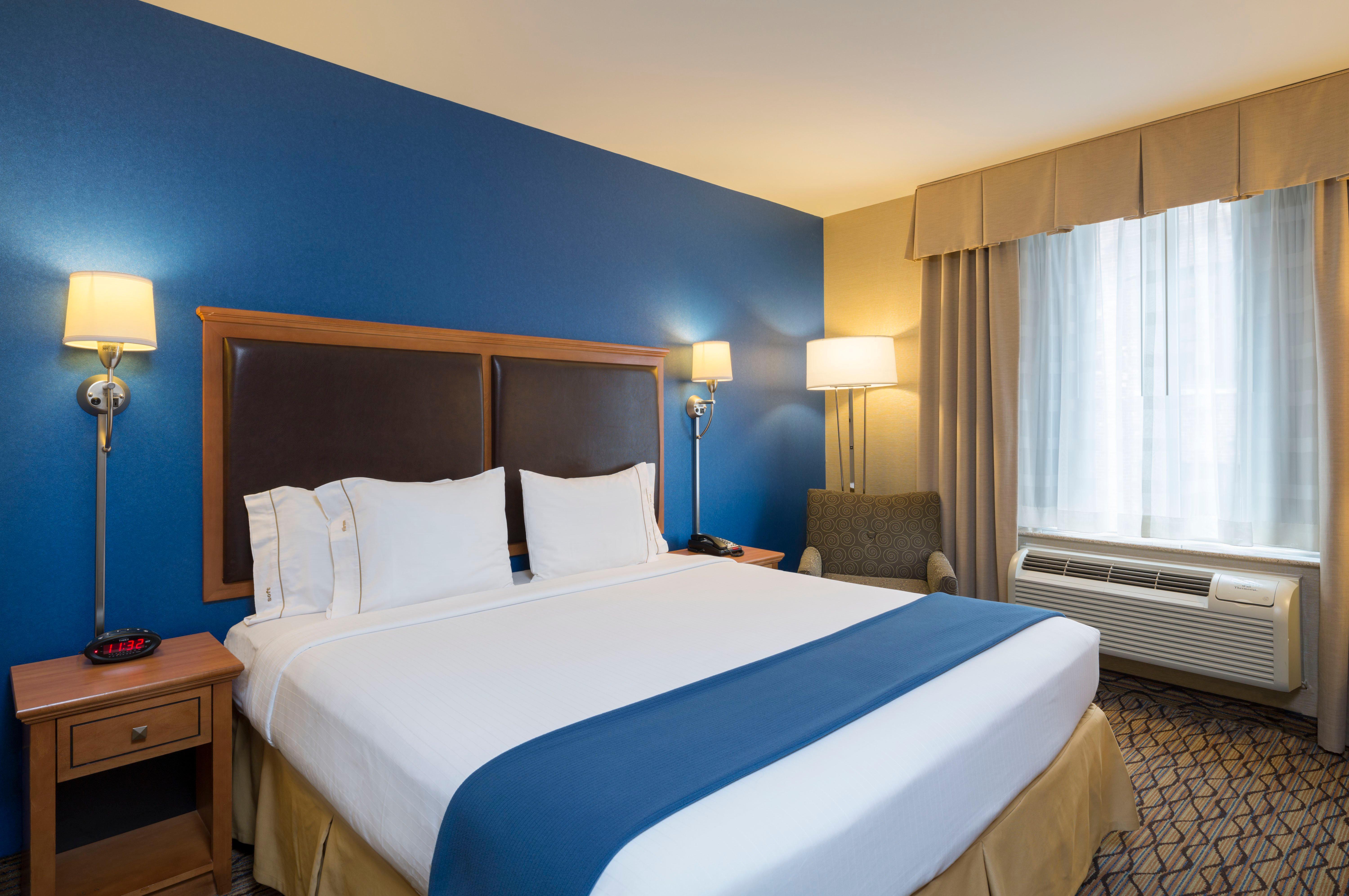 Holiday Express City Chelsea By Ihg Hotel
