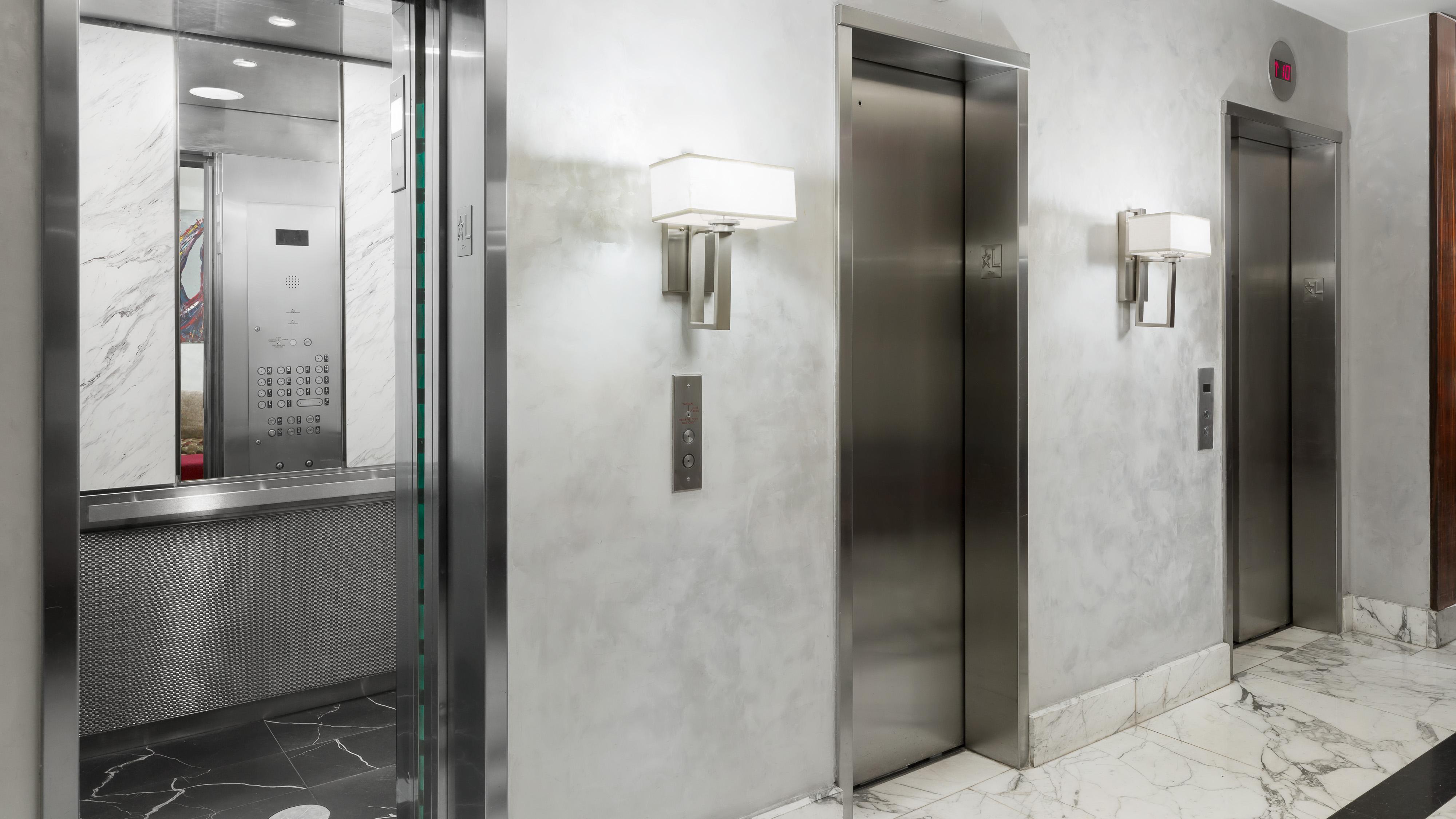 Aura Times Square Newly Renovated 4*
