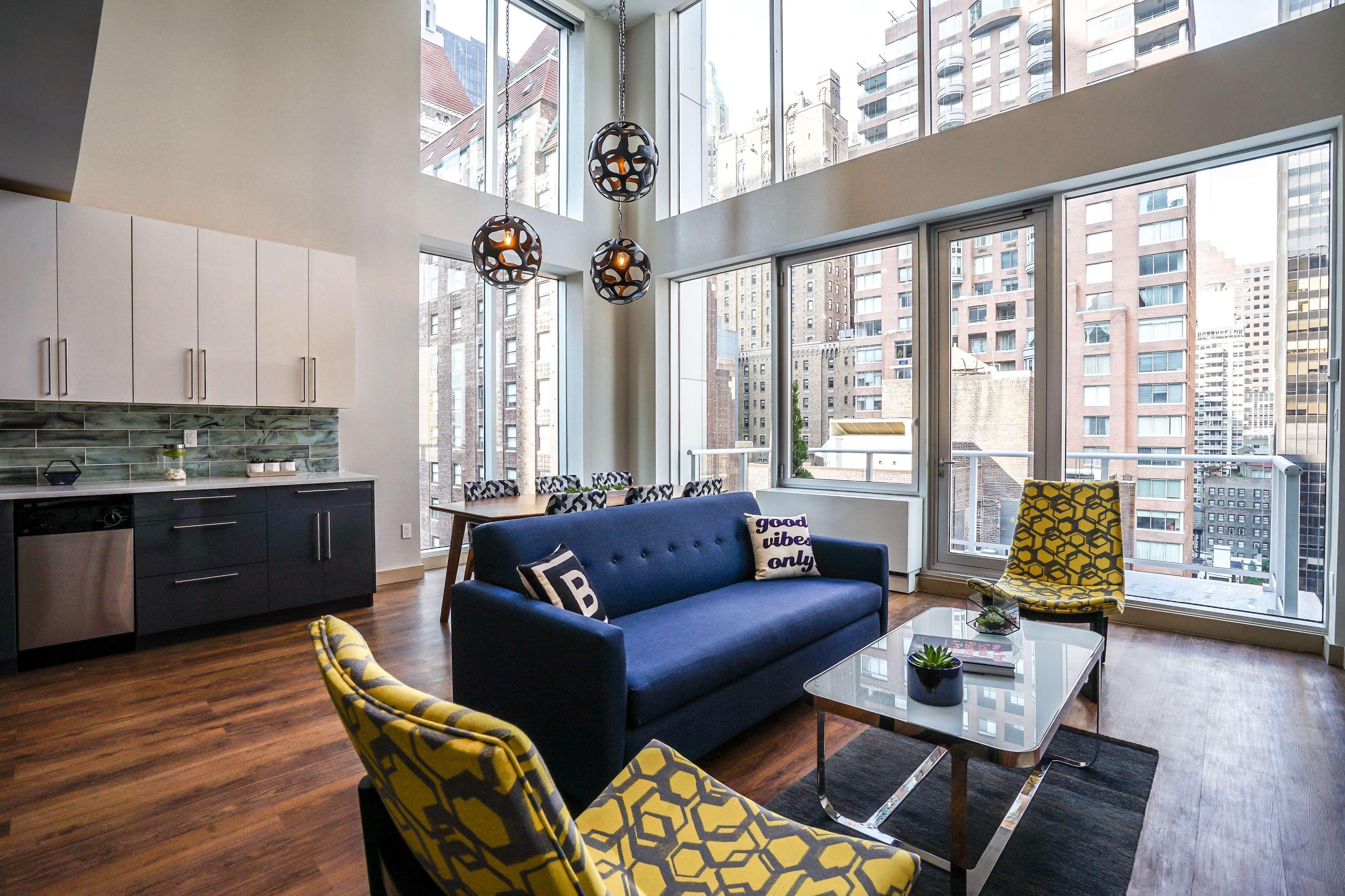 The Bernic City,tapestry Collection By Hilton