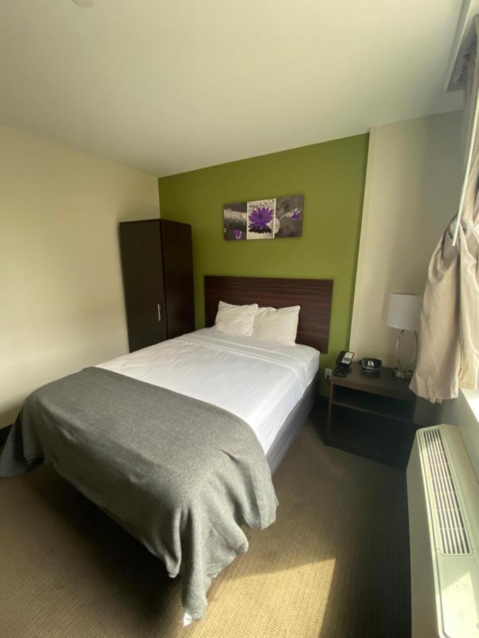 Velvet Hotel