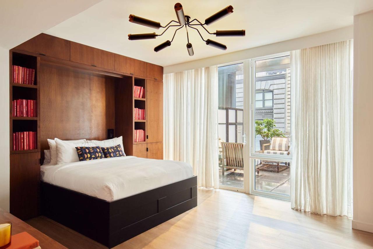 Arlo Nomad 4* New York