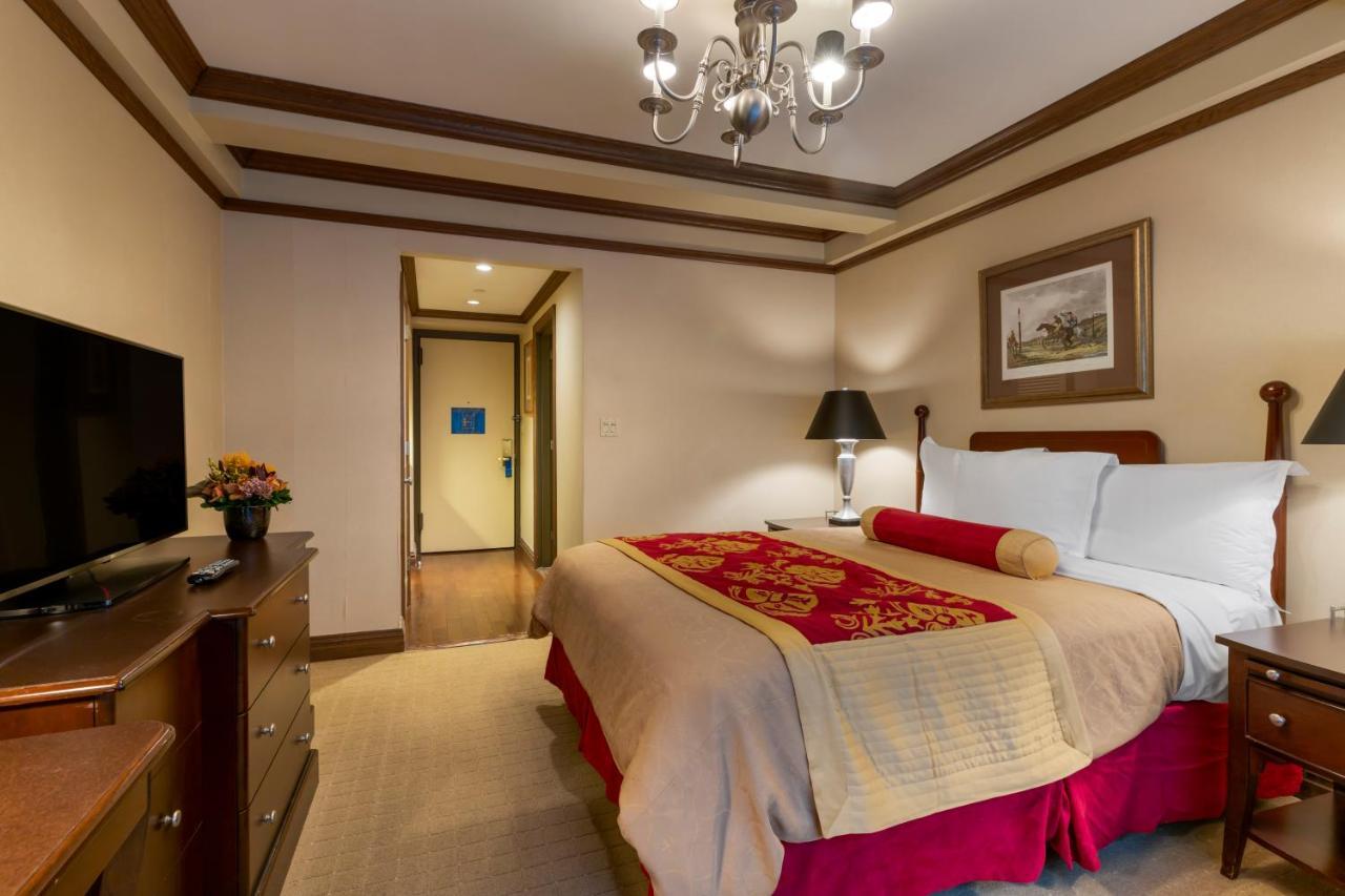 Hotel Blakely