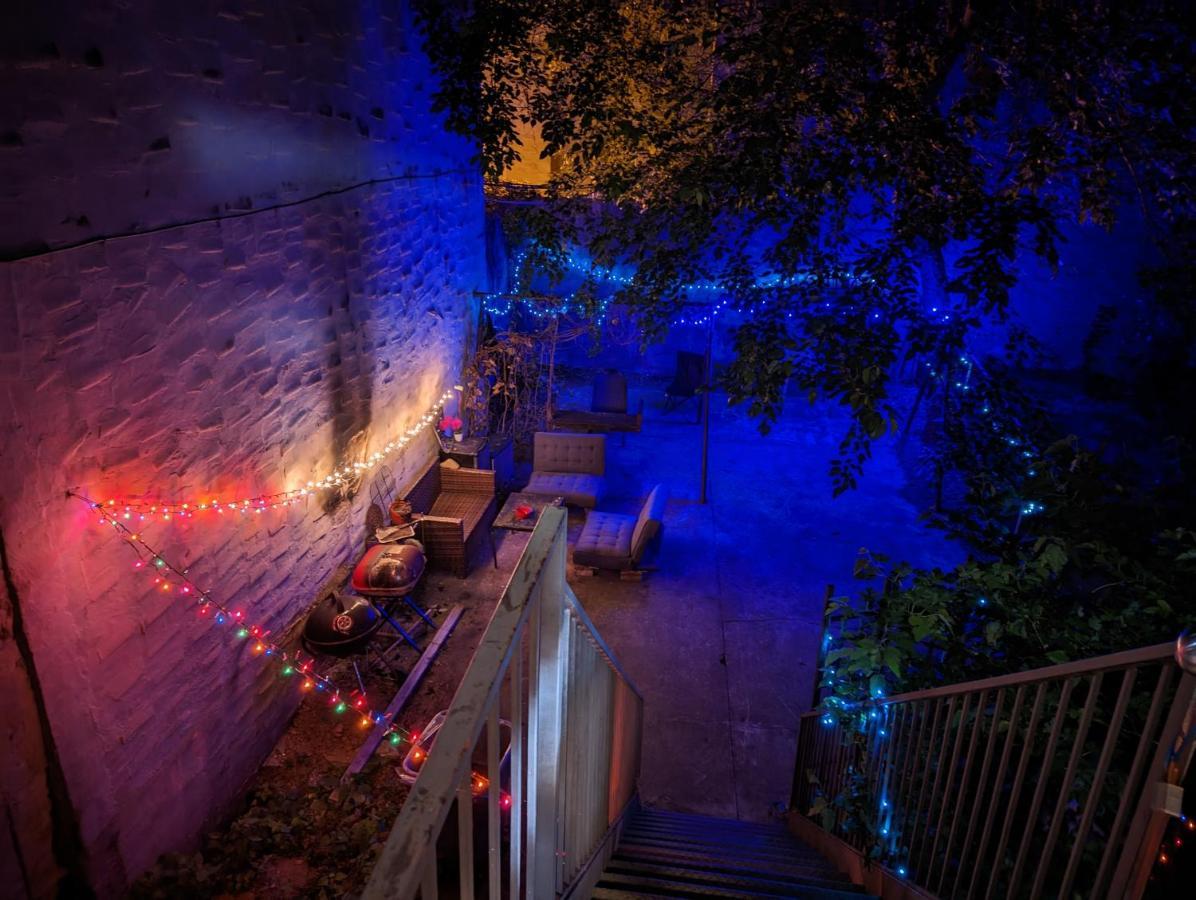 Williamsburg Private With Garden *