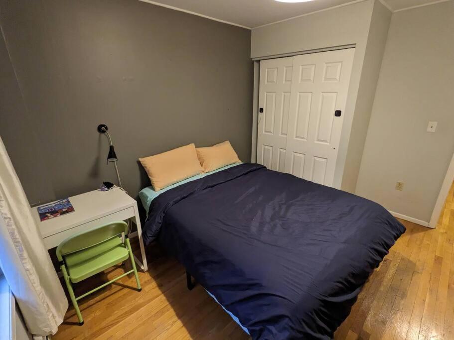 Homestay Quiet Double In Williamsburg Ground Floor Near Subway