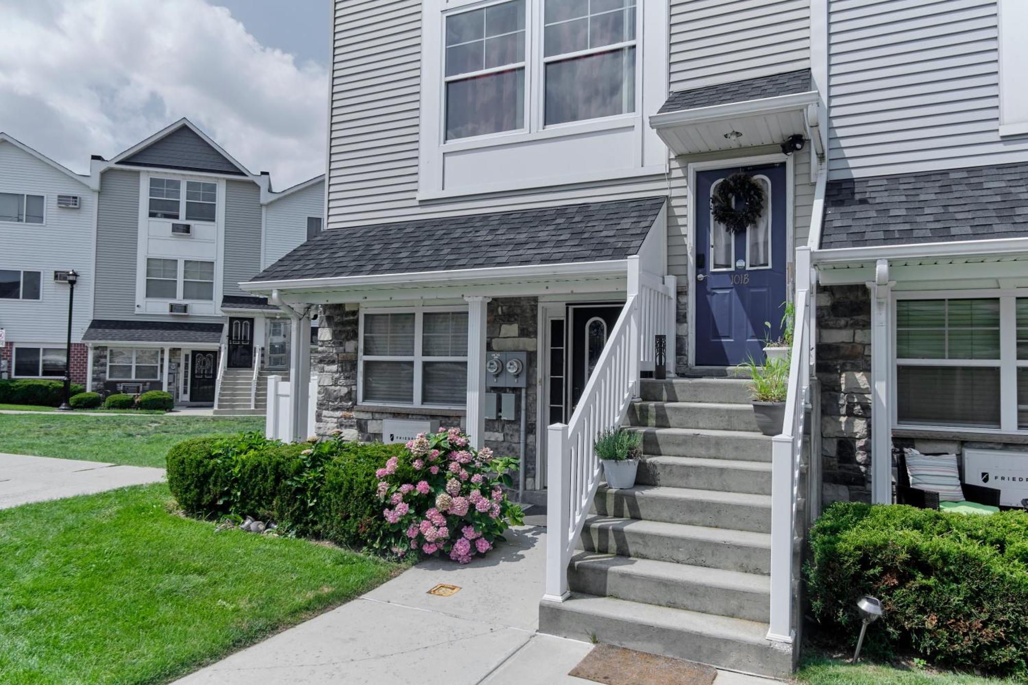 Waterfront Gem Duplex 3 Bedroom 2floor In Whitestone Bronx Free Parking Ferienhaus New York