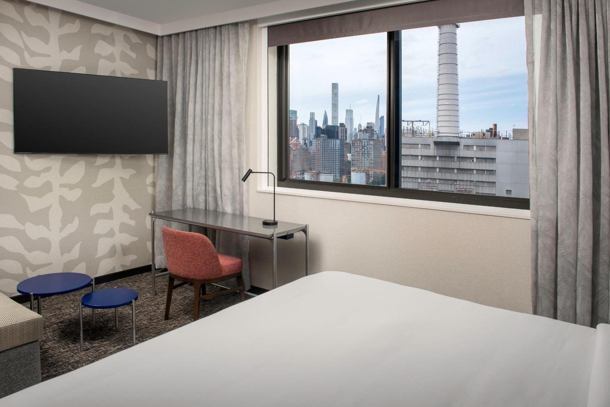 By Marriott Queens Hotel New York