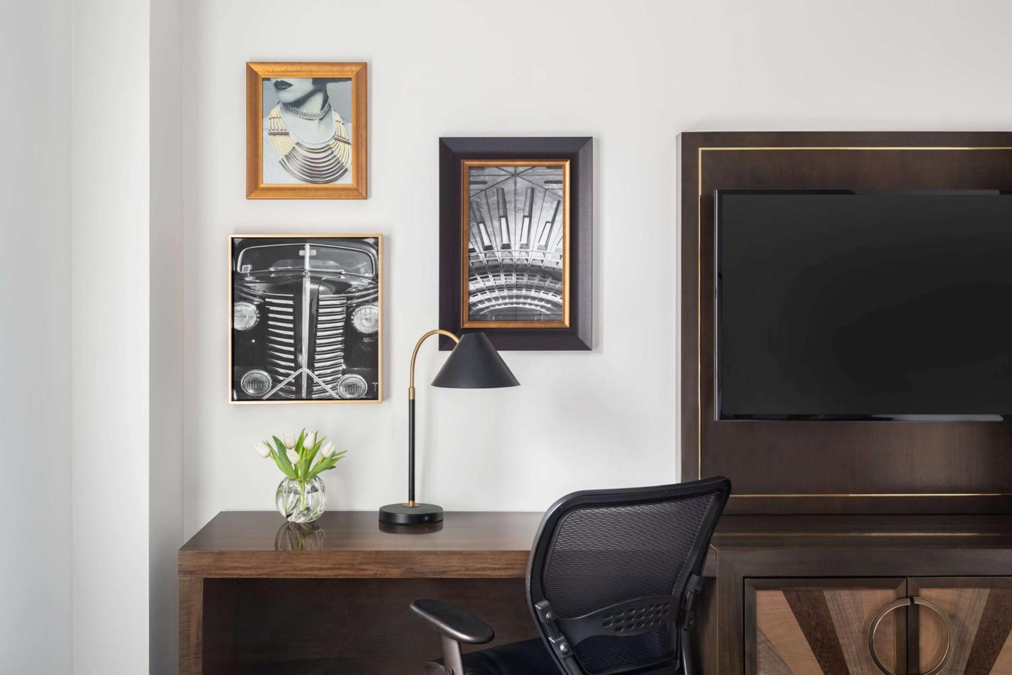 Martinique On Broadway, Curio Collection By Hilton New York