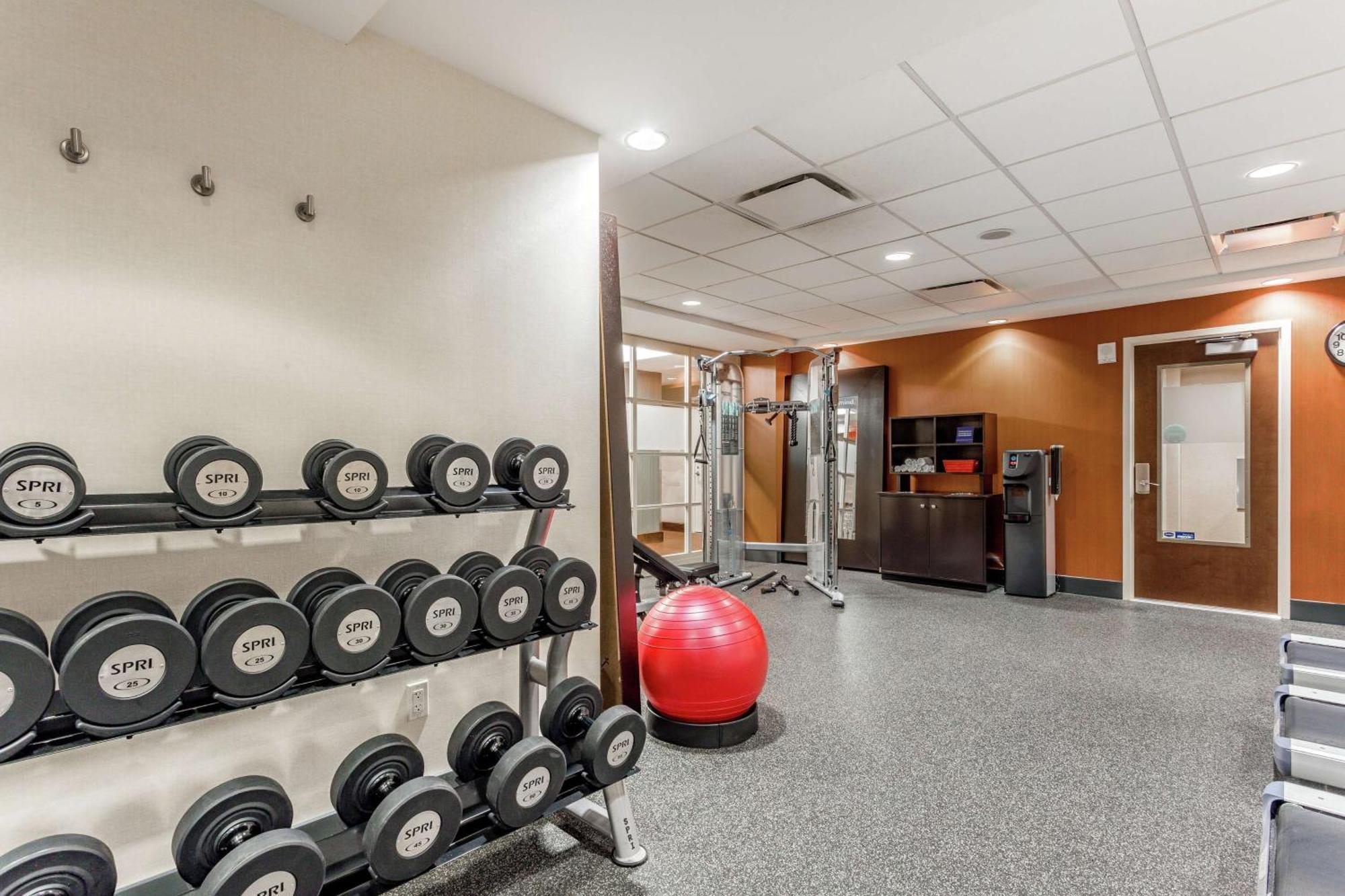 Hampton Manhattan Grand Hotel 3*