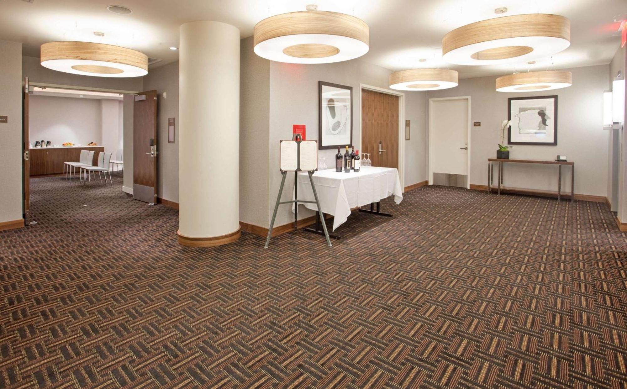 Hilton Garden Central Park South-midtown West Hotel 3*