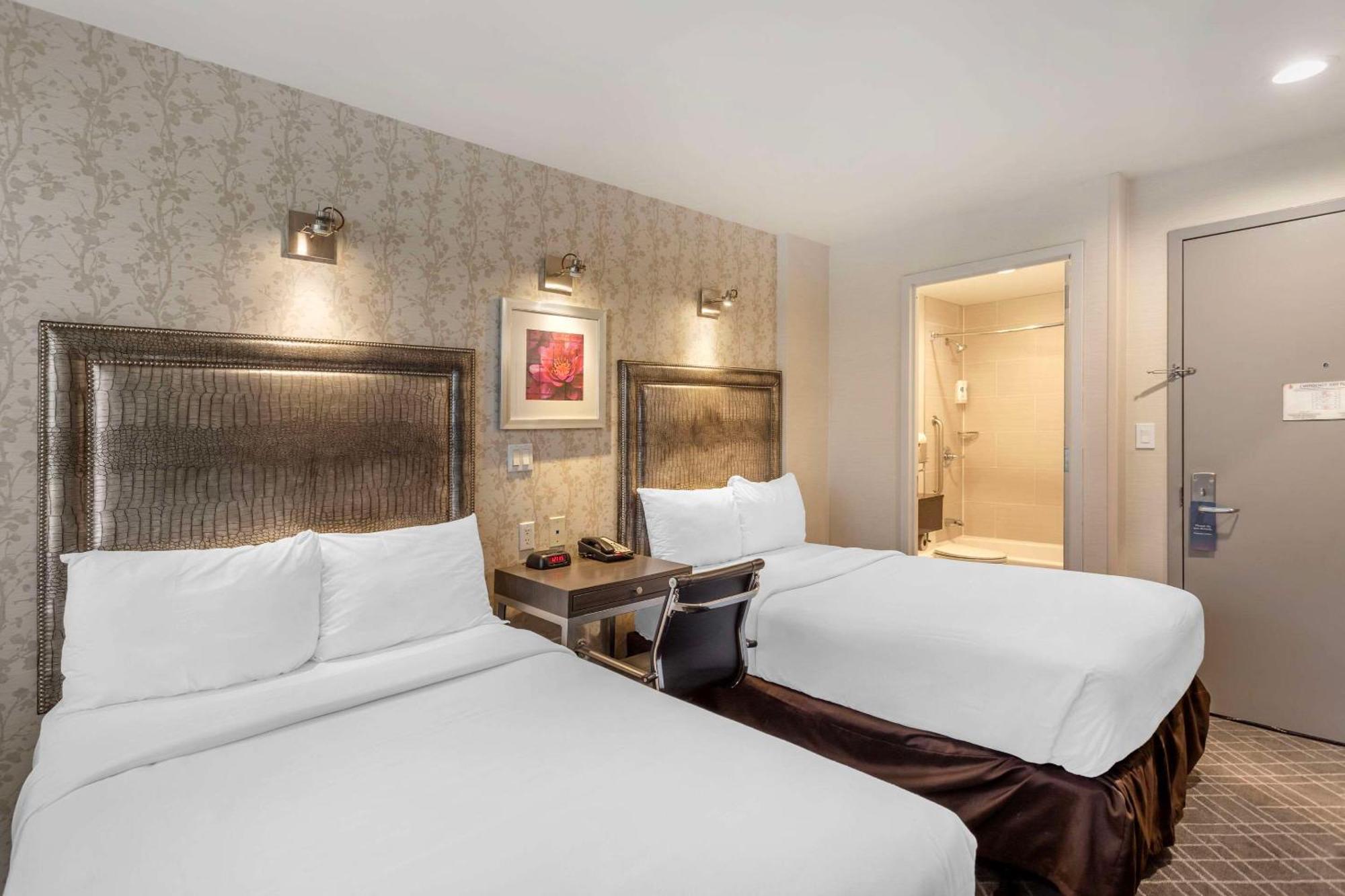 Comfort Manhattan - Midtown West 3*