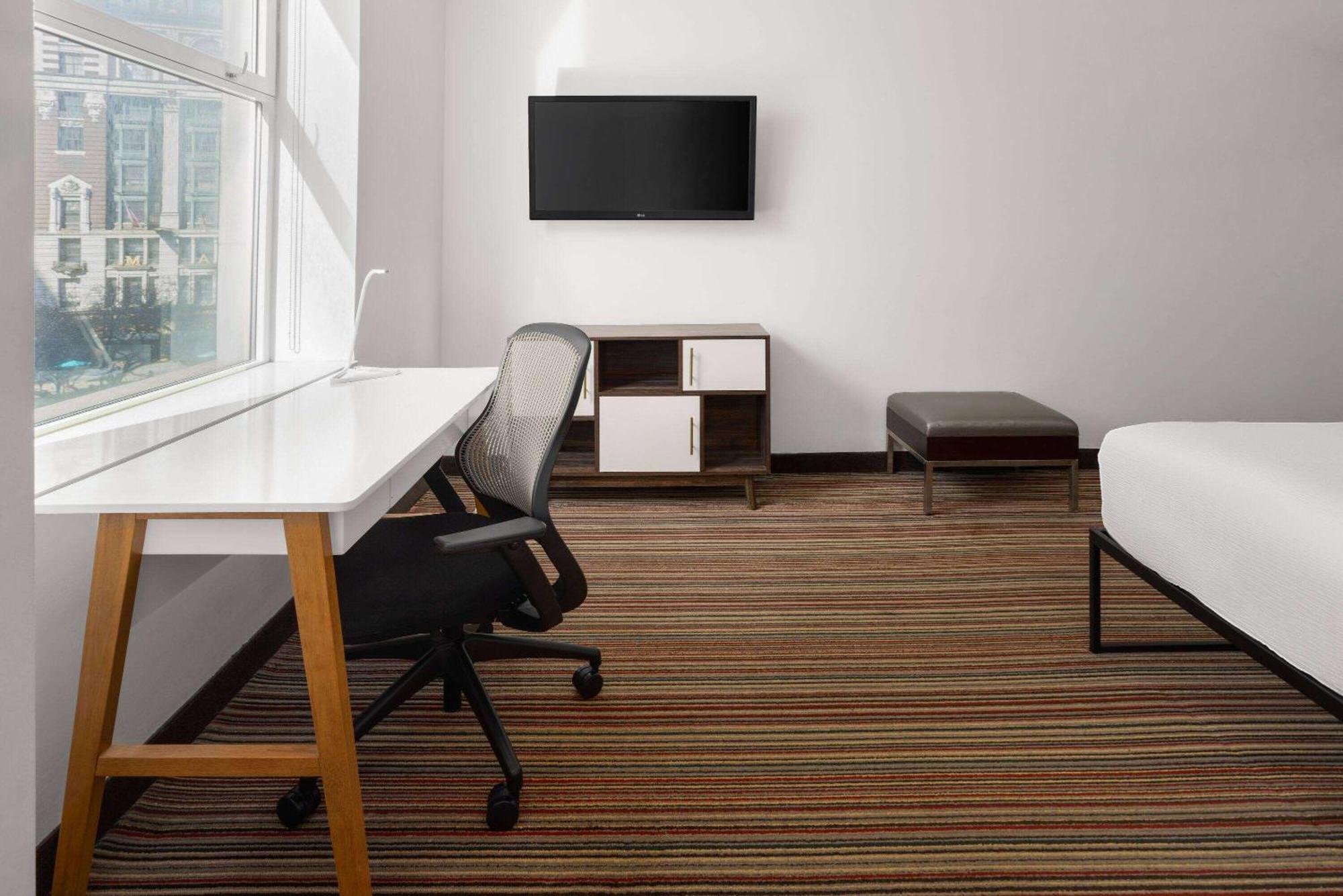 Hotel The Herald By Luxurban