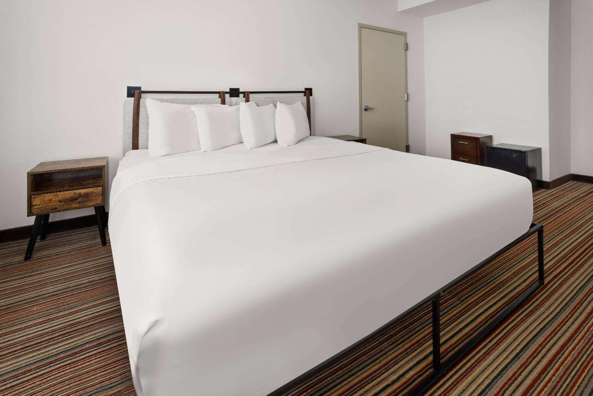 Hotel The Herald By Luxurban 3*