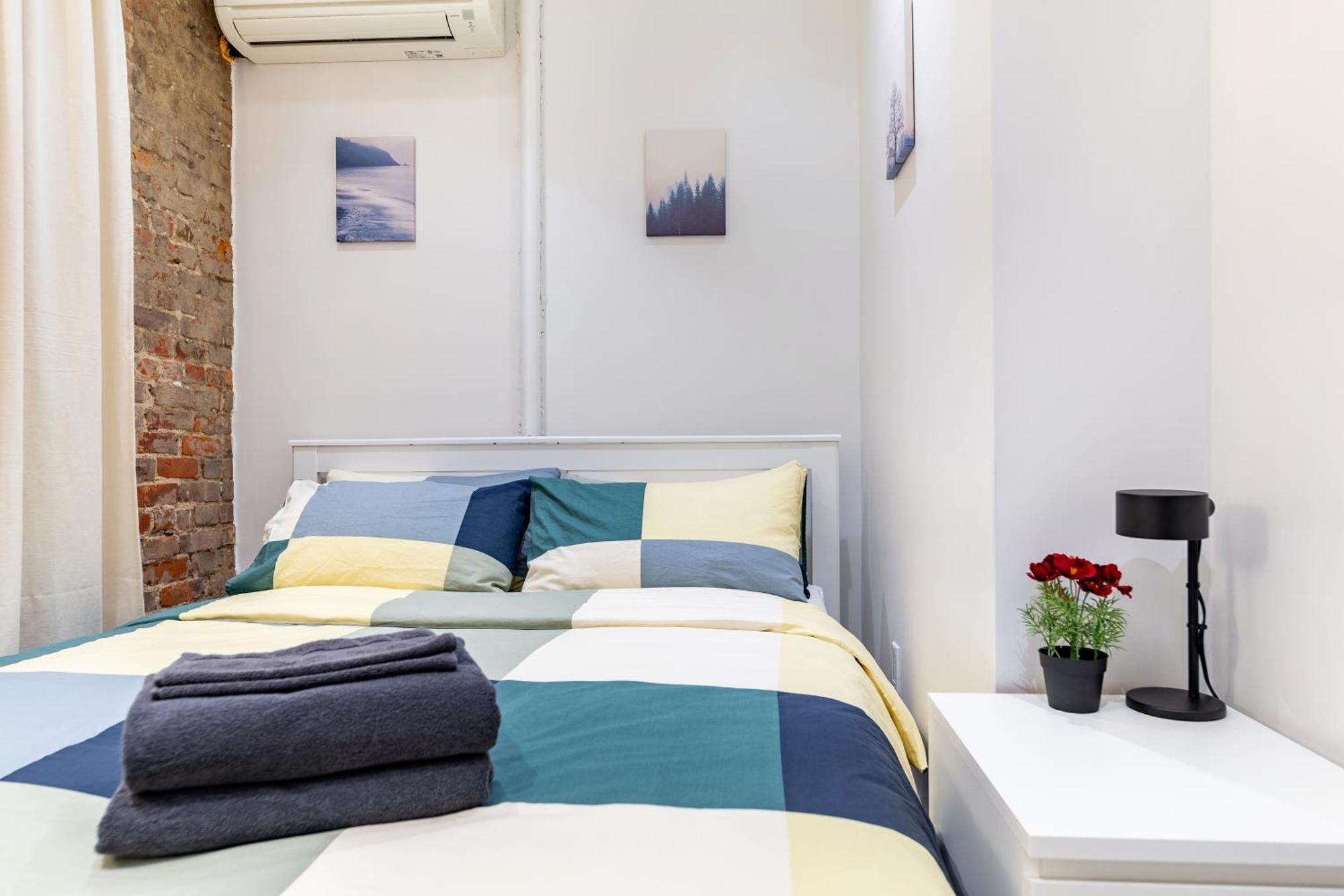 Apartment 2 Bedroom Luxury Unit In The Heart Of Manhattan New York