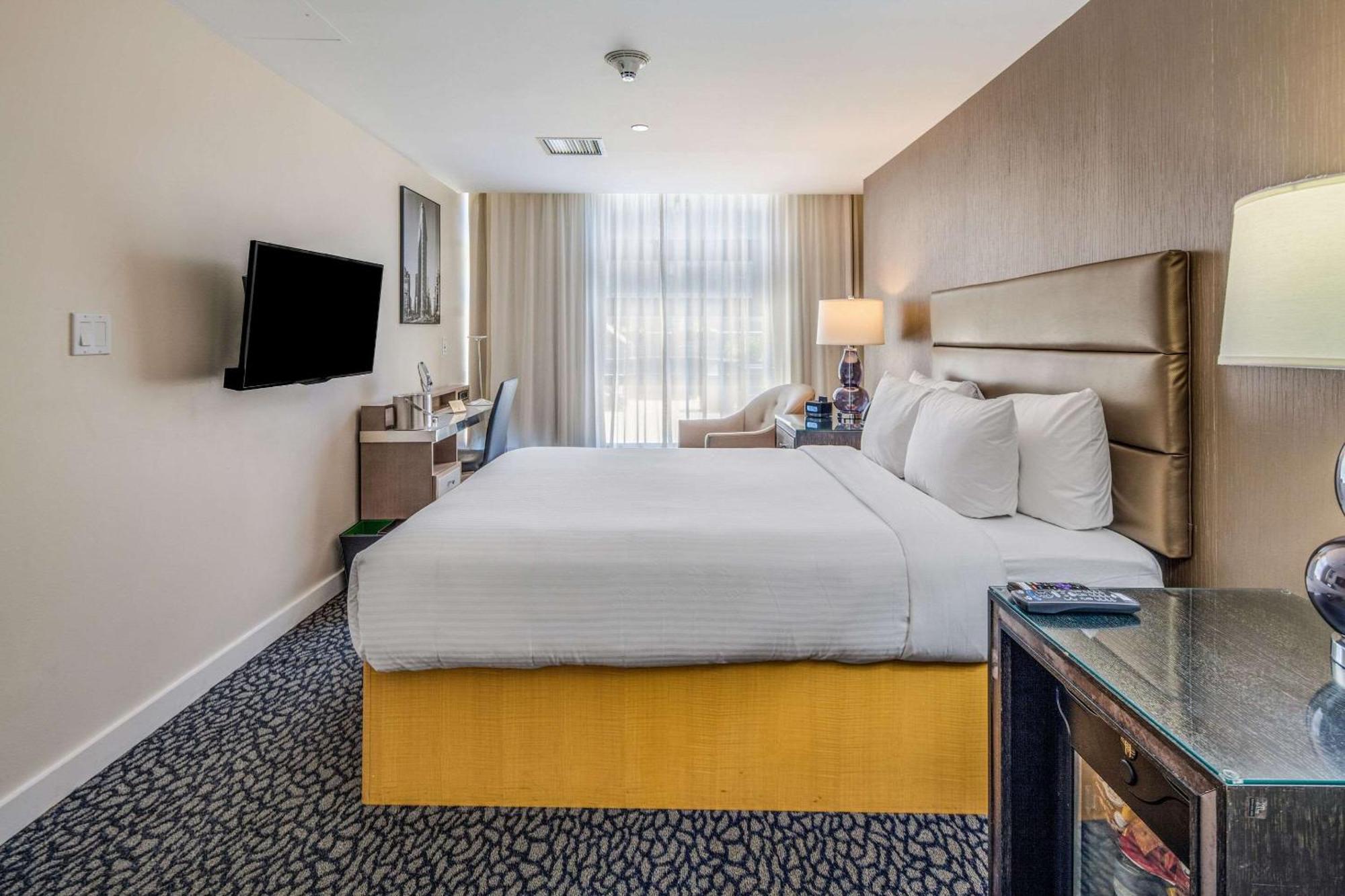 The Historic Blue Angel Lexington Ave, Ascend Collection Hotel 3*