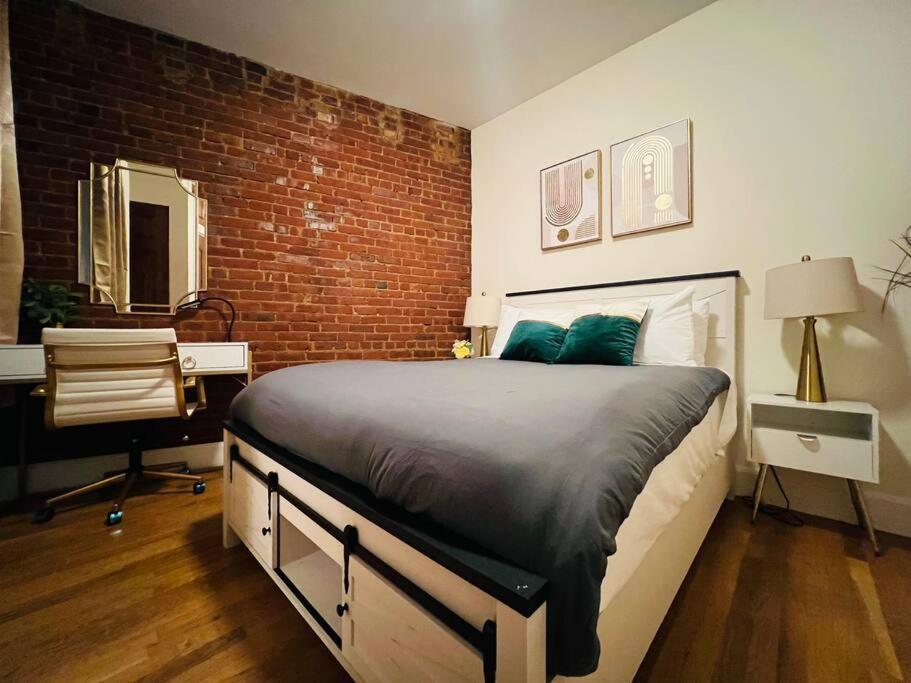 7 Beds Nyc Value Apartment New York