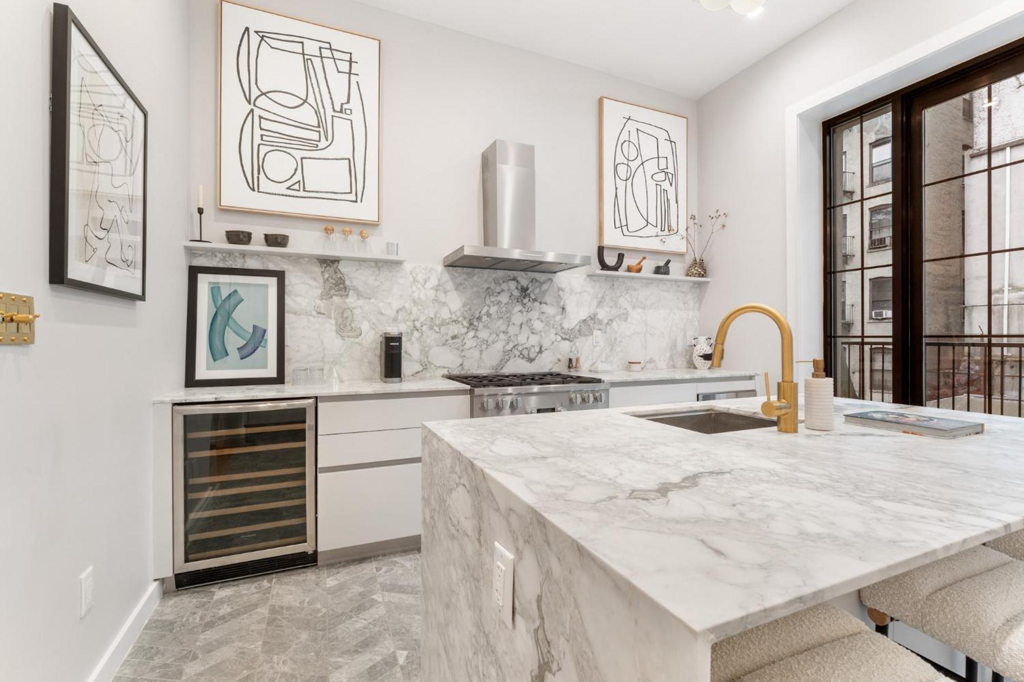 Apartment Luxurious Harlem With Modern Amenities, Outdoor Patio! New York