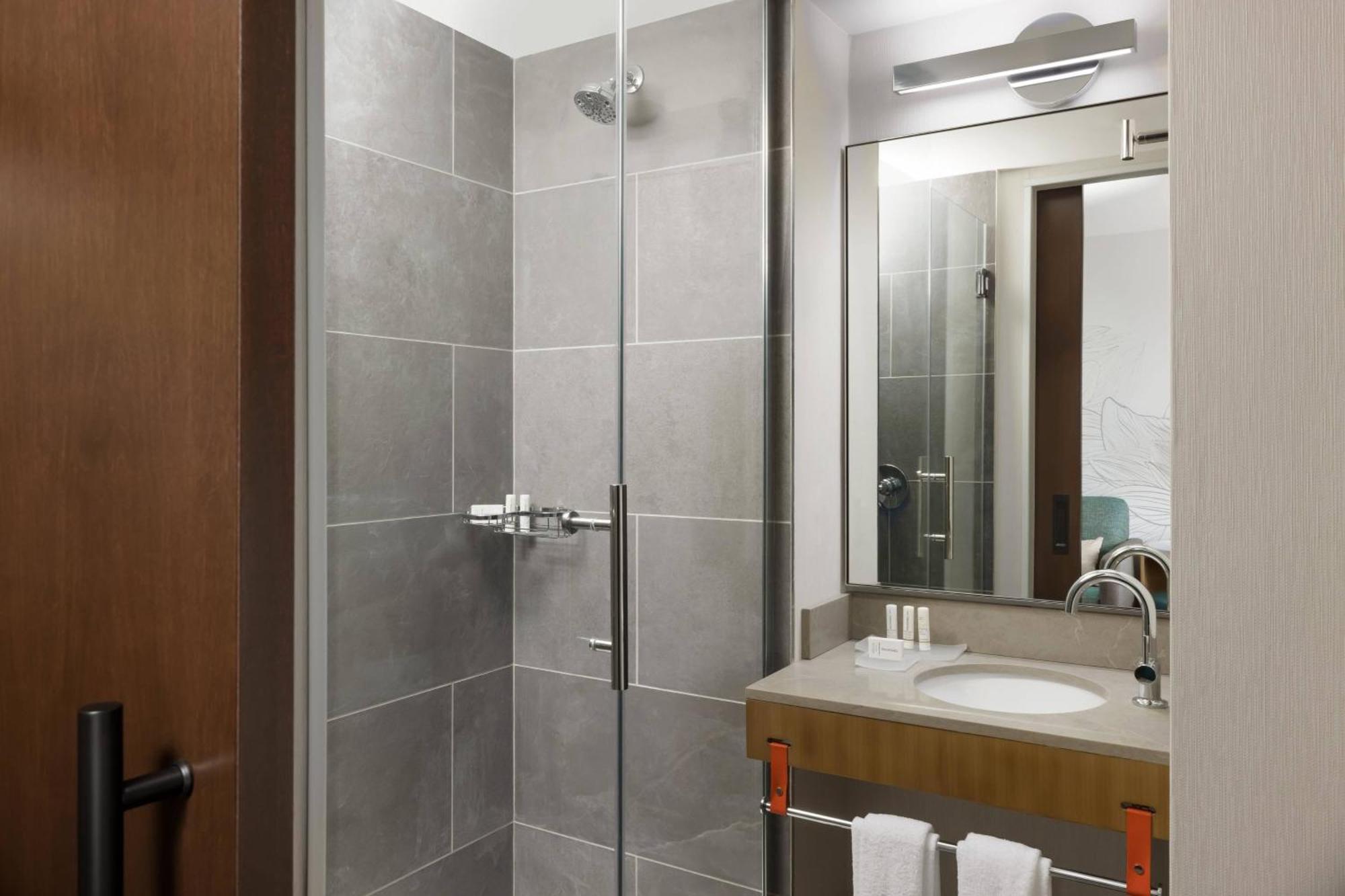 Springhill By Marriott Manhattan Chelsea Hotel