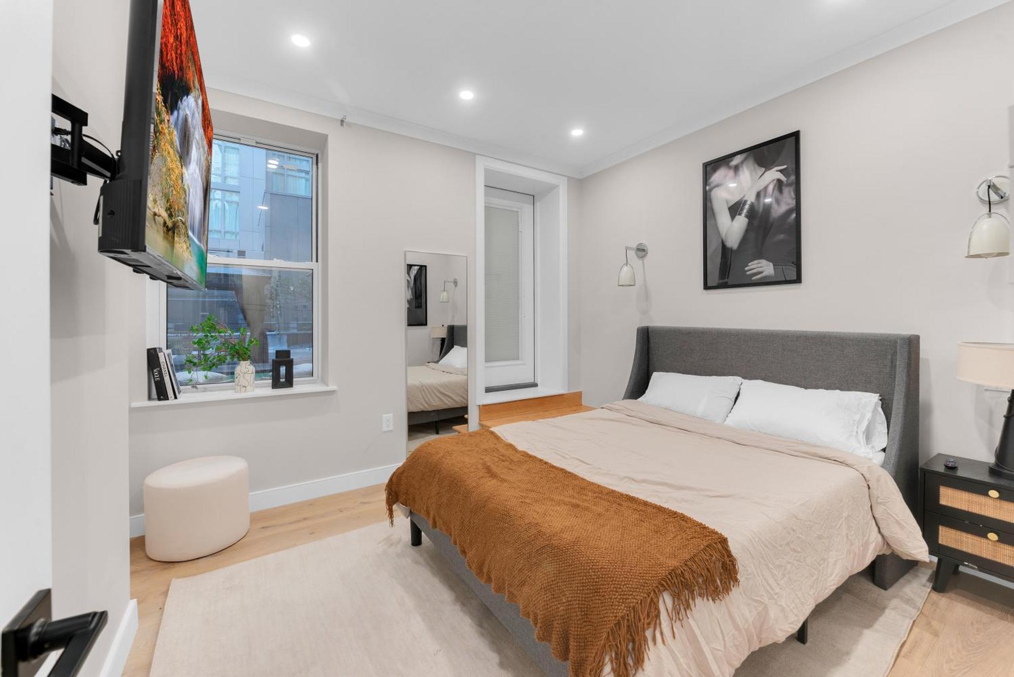 Modern 3bd Rose Hills Manhattan Terrace Space New York