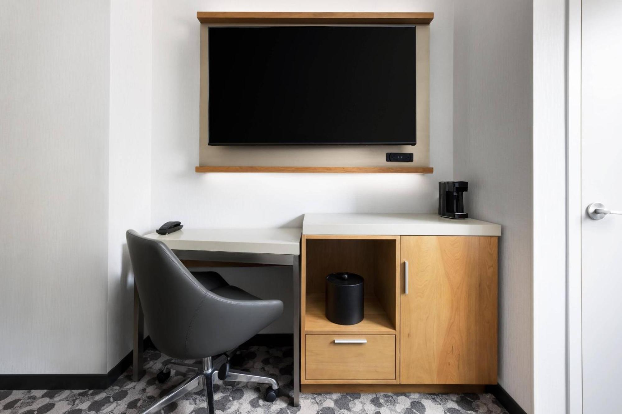 Courtyard Downtown Manhattan/financial District 3*