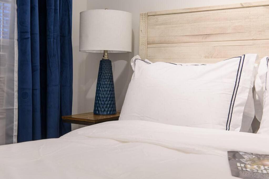 69-5d Winter Getaway Stylish Lower East Side 1br New York