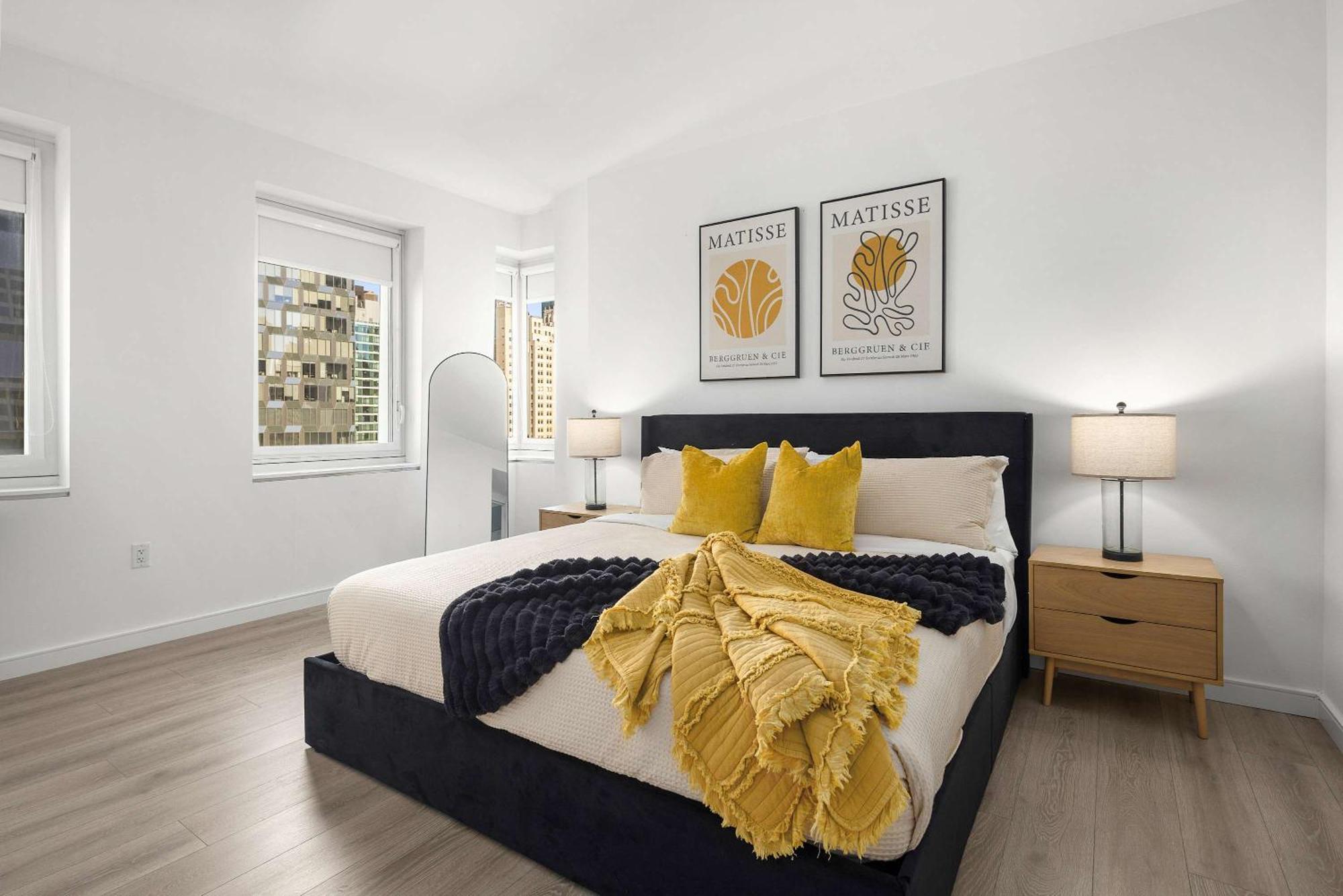 Stylish Nyc Haven Steps To Broadway & Dining Apartment