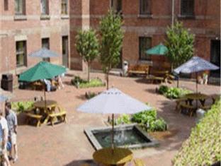 Hostel Hi