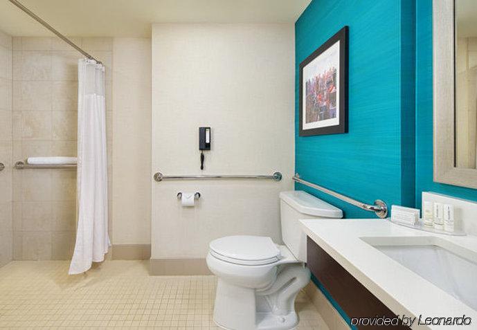 Courtyard By Marriott Times Square West Hotel 3*