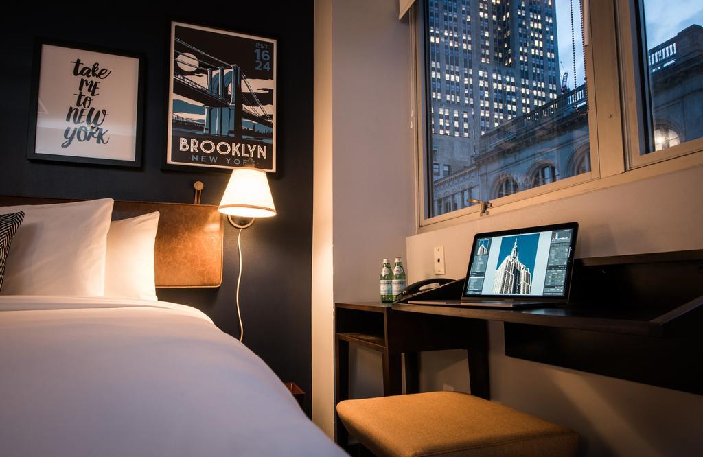 U Fifth Avenue Hotel 3*