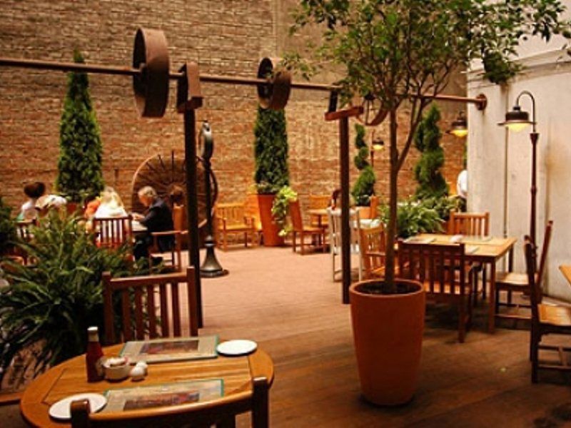 Fitzpatrick Grand Central Hotel