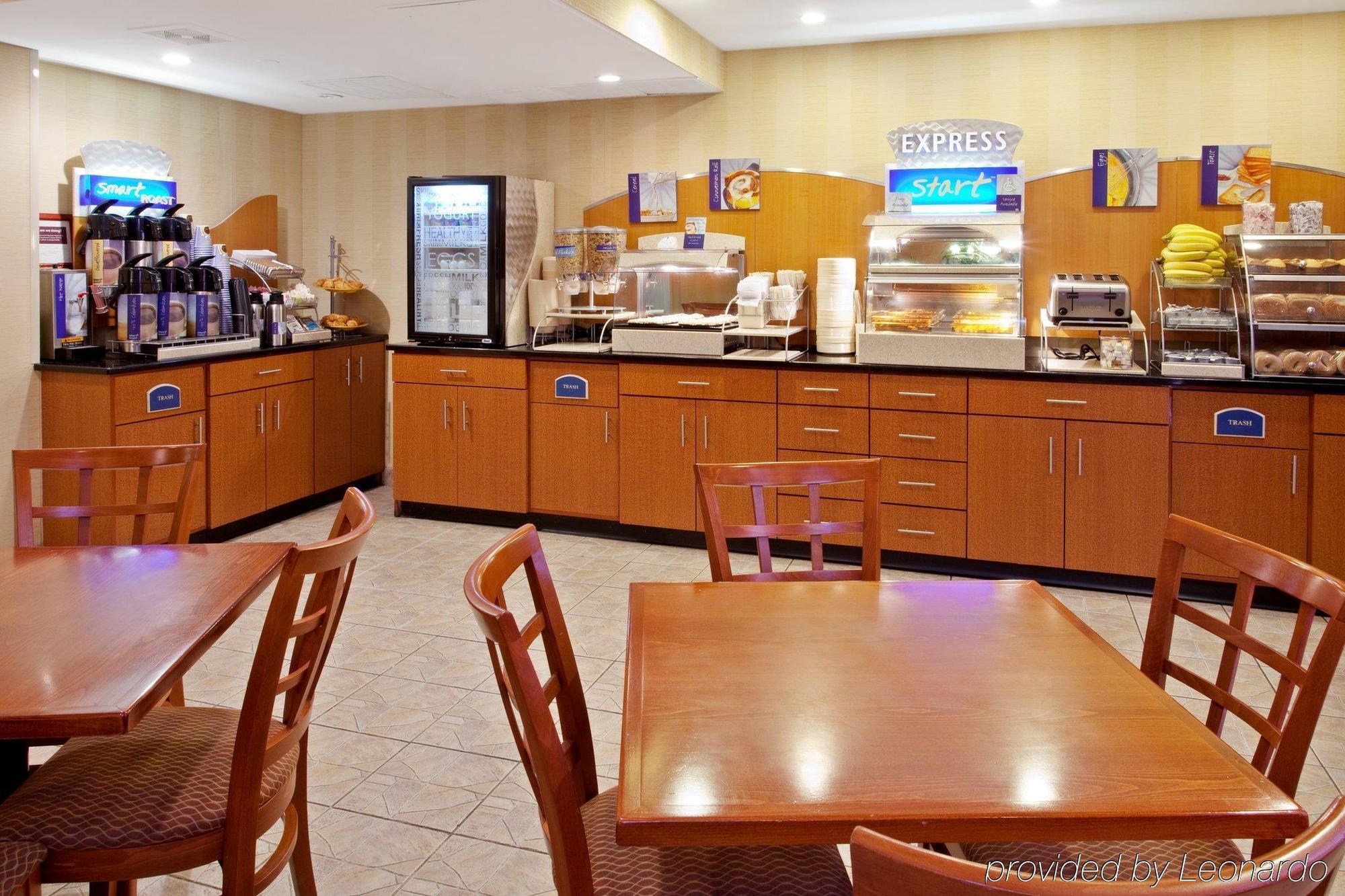 Hotel Express Brooklyn, An Ihg
