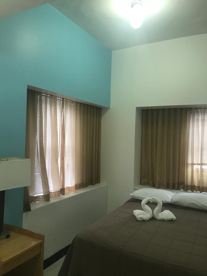 Hostel West Side Ymca *