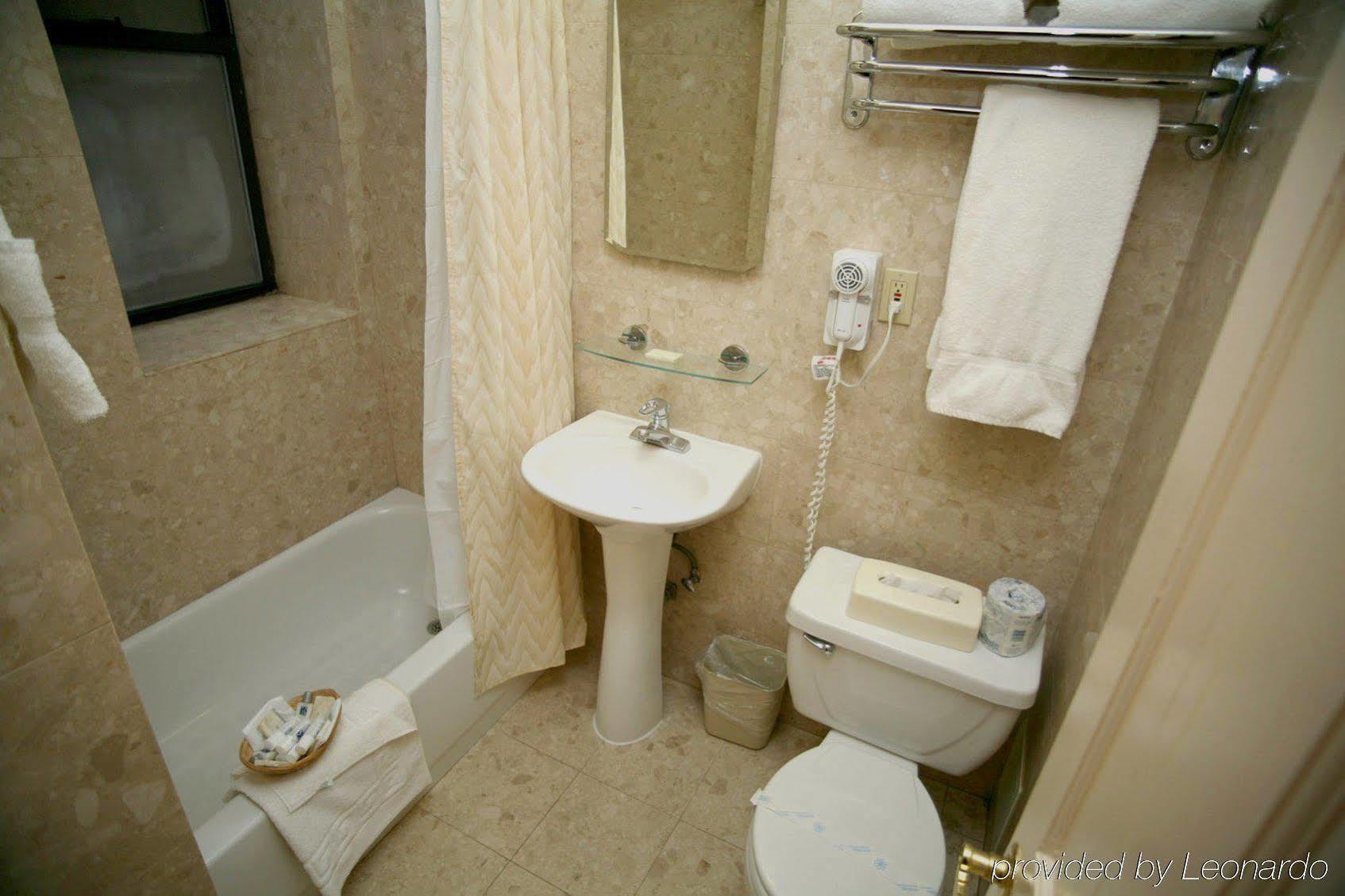 Aparthotel Radio City 3*