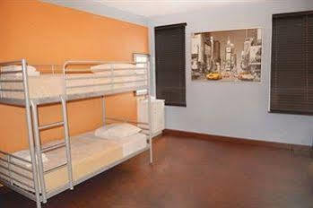 Broadway Hotel&hostel Hostel
