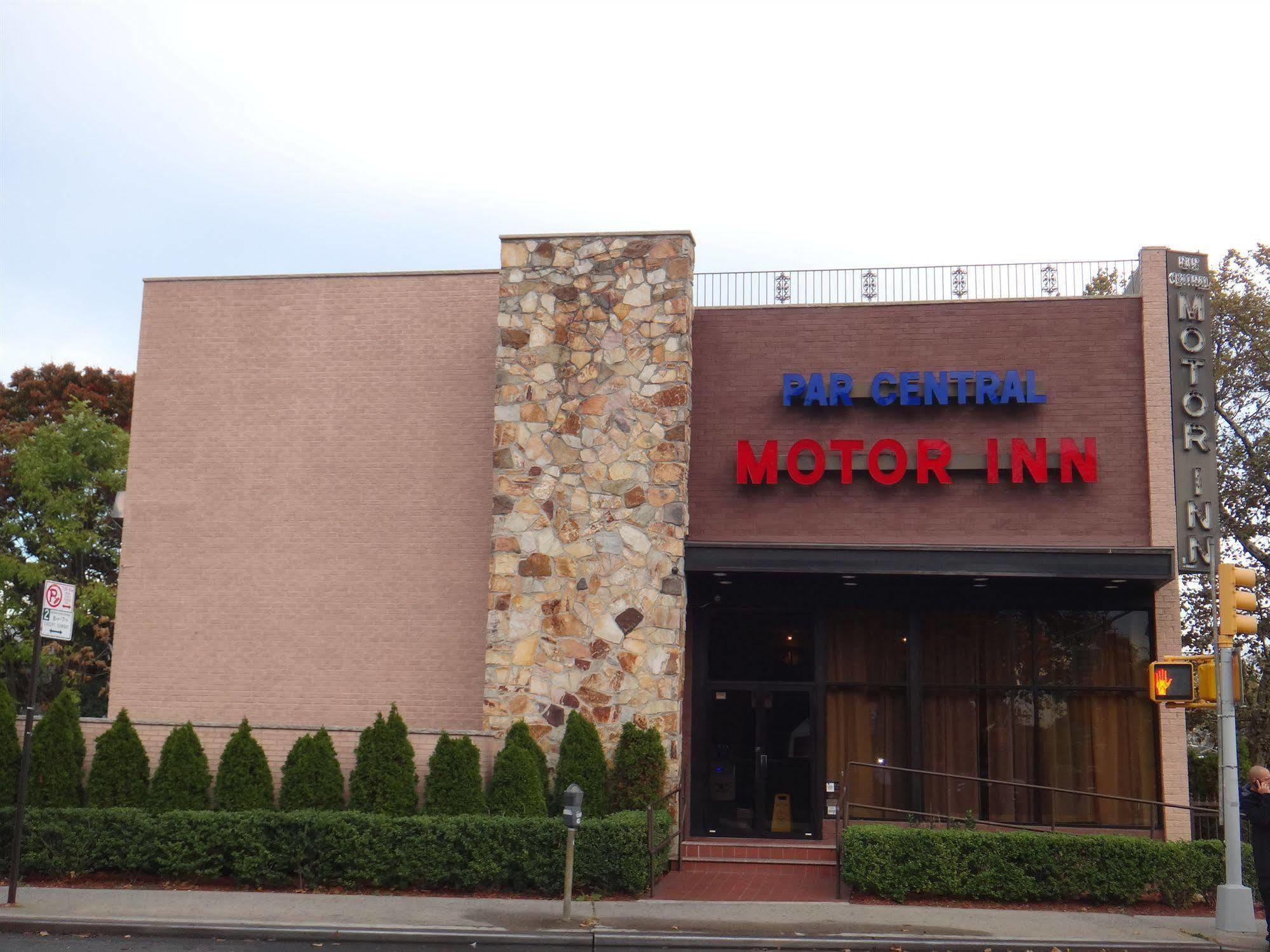 Hotel Par Motor 2*