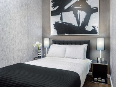 Park West Hotel