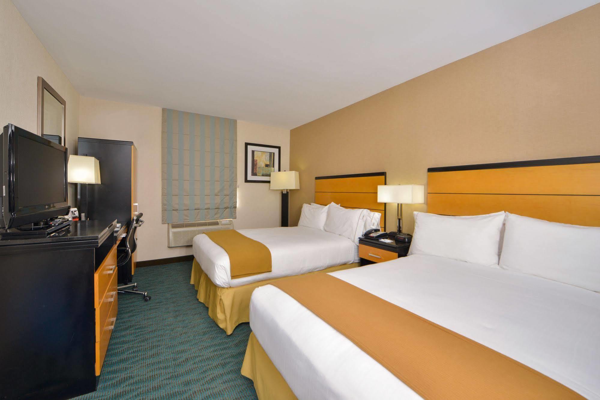Holiday Express Kennedy Airport, An Ihg Hotel