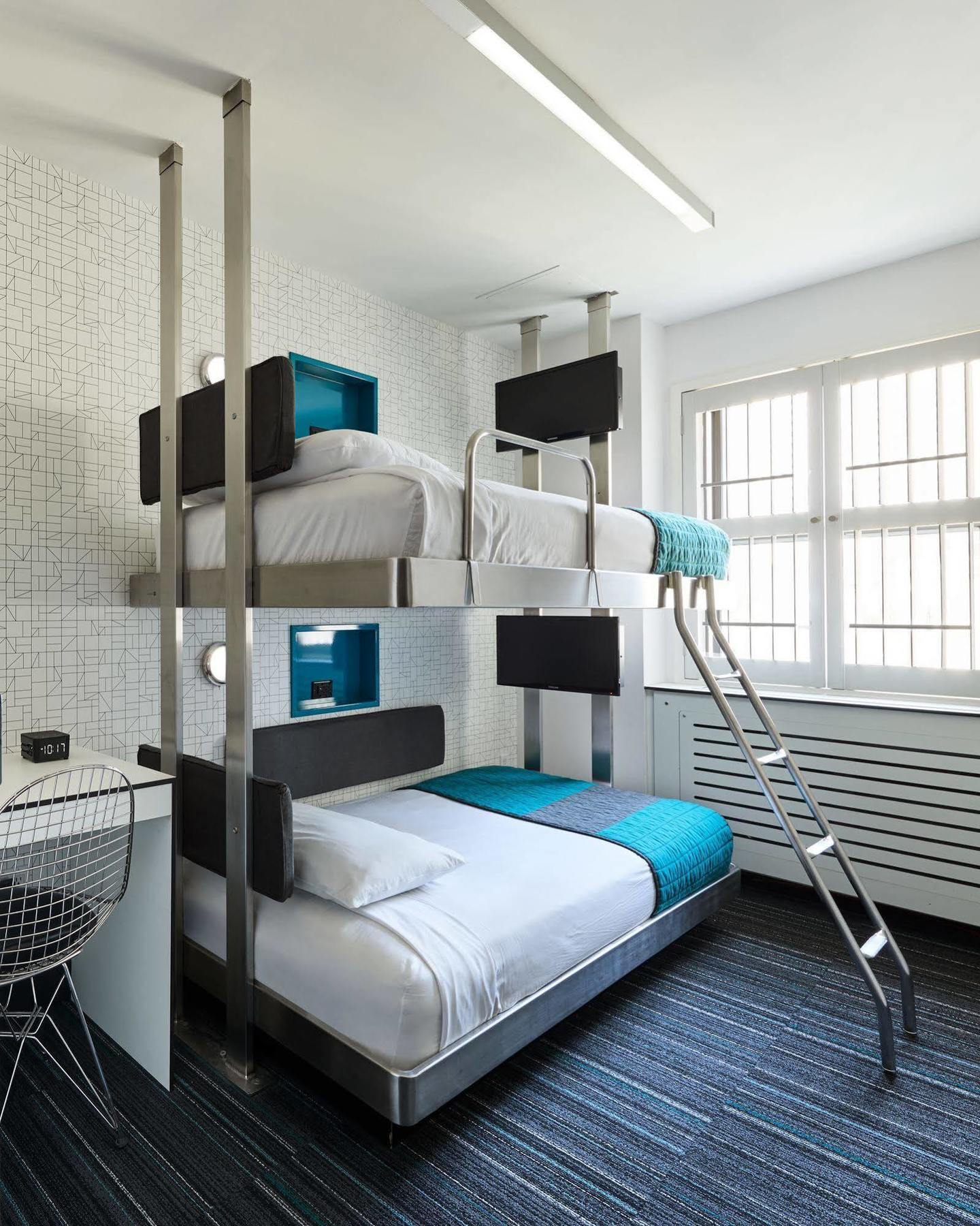 Hotel Pod 51