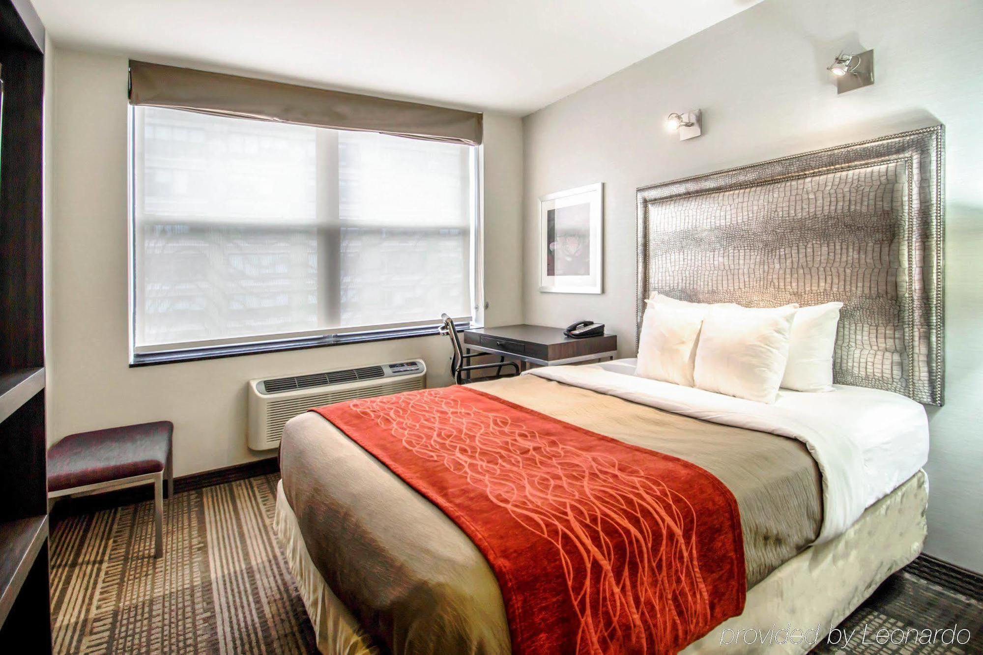 Comfort Manhattan - Midtown West 3*