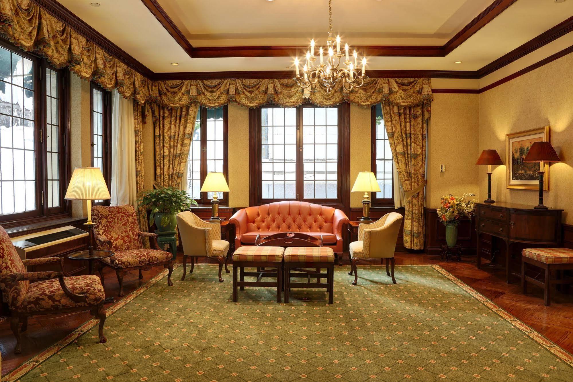 The Wall Street Hotel