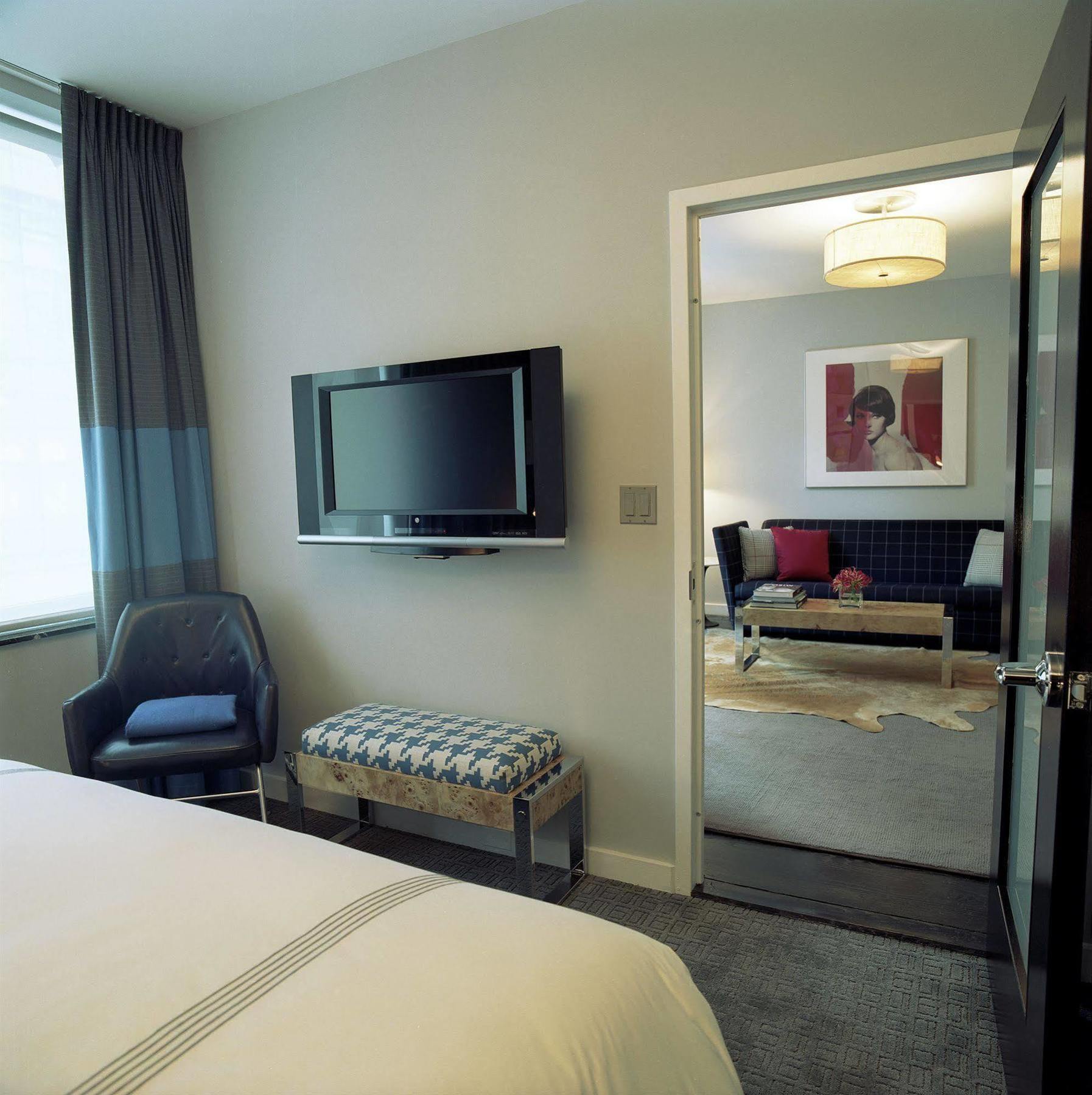 6 Columbus Central Park 4*