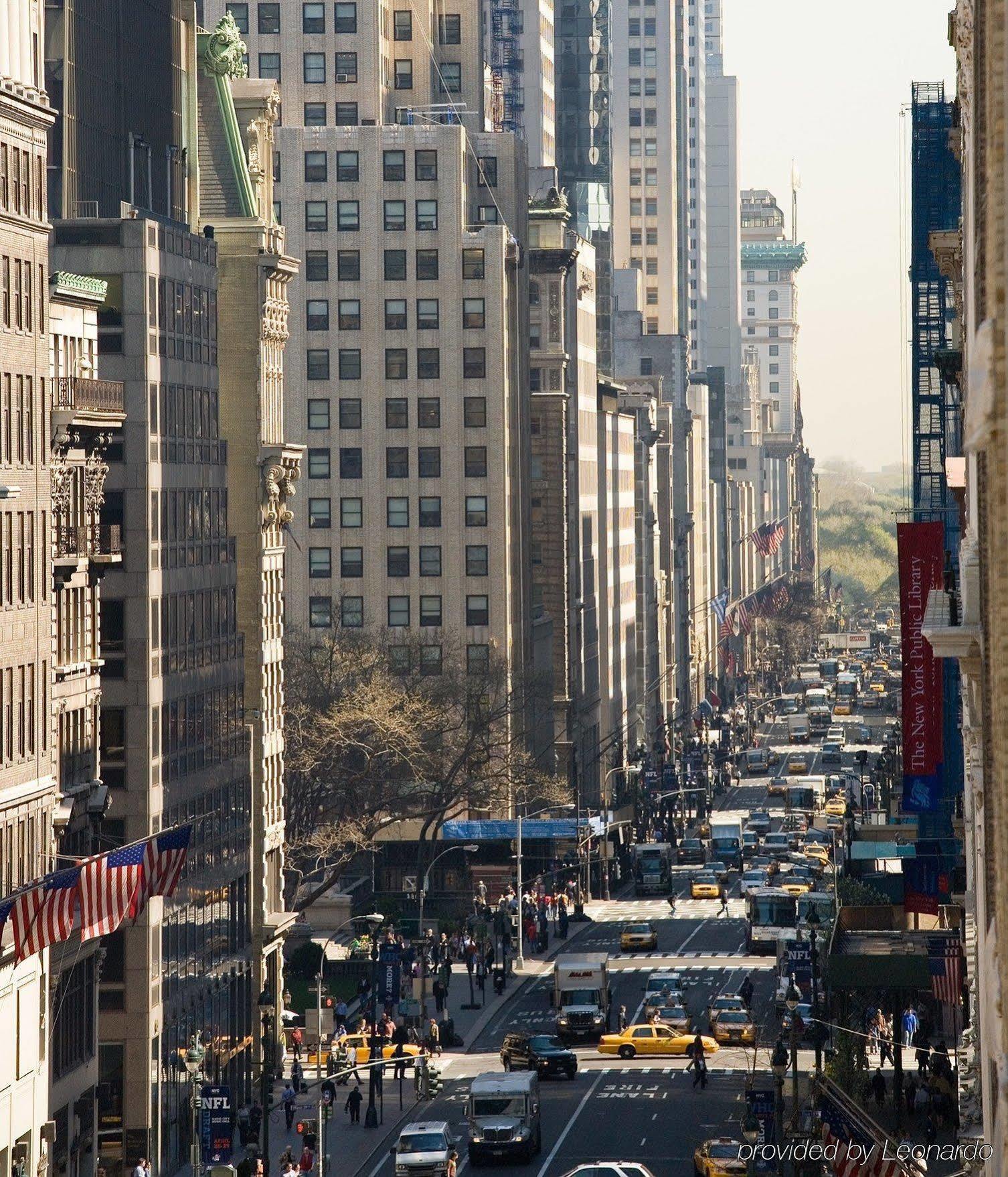 U Fifth Avenue Hotel 3*