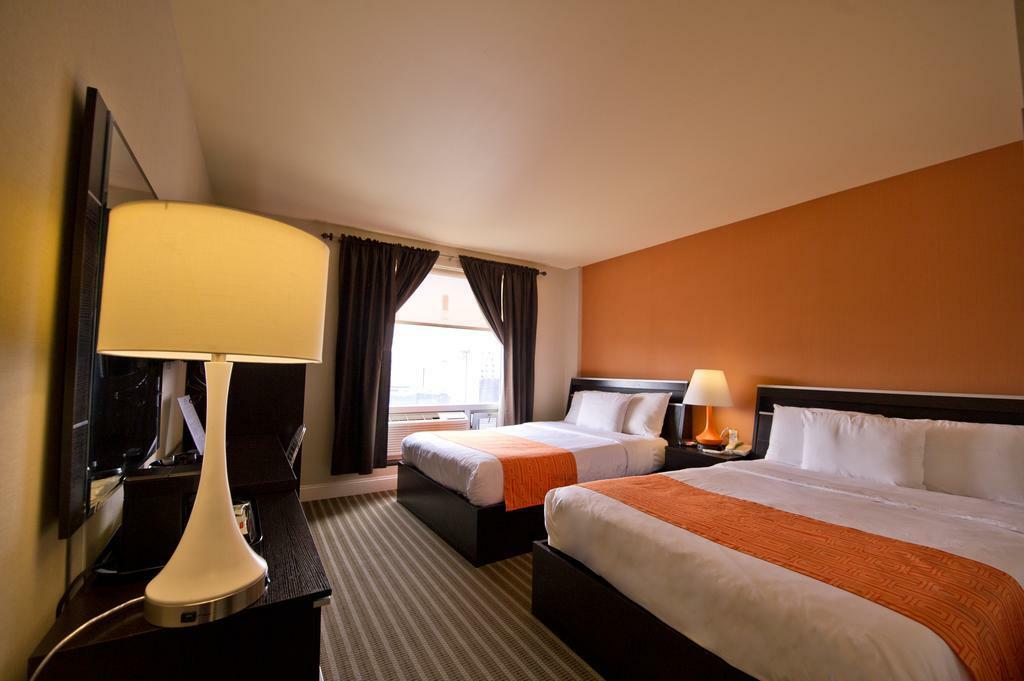 Hotel Howard Johnson By Wyndham Long Island New York