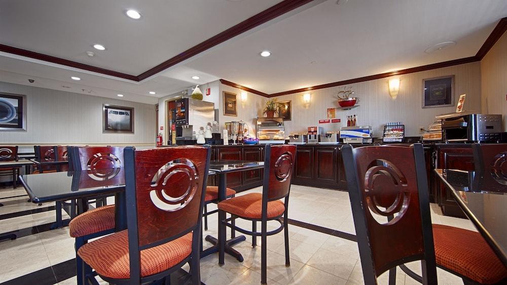 Hotel Best Western Jfk Airport 3*