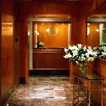 Envoy Club Suites