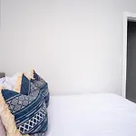 Manhattan Bridge Cozy Apartments 30 Day Rentals