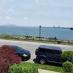 Harbor House Bed And Breakfast