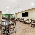 Van Wyck Hotel & Suites Near Jfk Airport