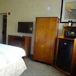 Sheridan Hotel